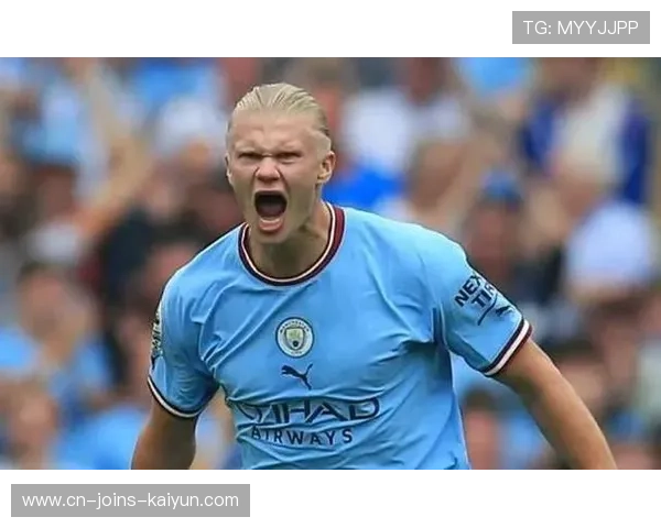 曼城组织进攻如行云流水，哈兰德暴力抽射